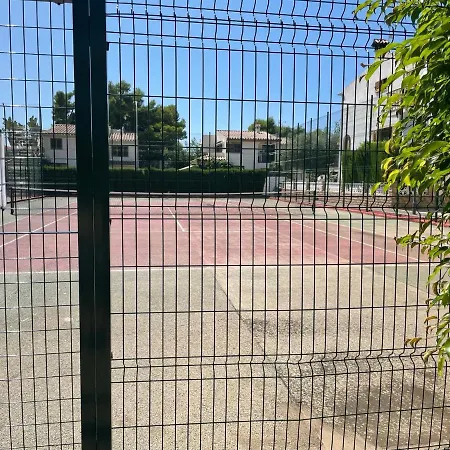 Adosado Con Piscina Y Tenis * Benicàssim