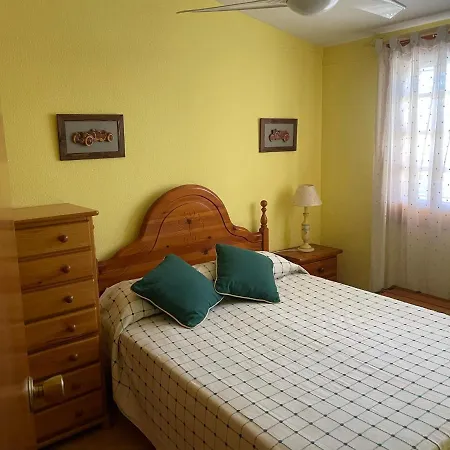 Adosado Con Piscina Y Tenis Benicassim