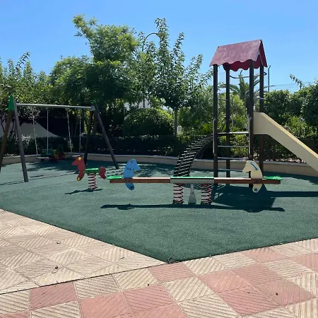 Holiday home Adosado Con Piscina Y Tenis