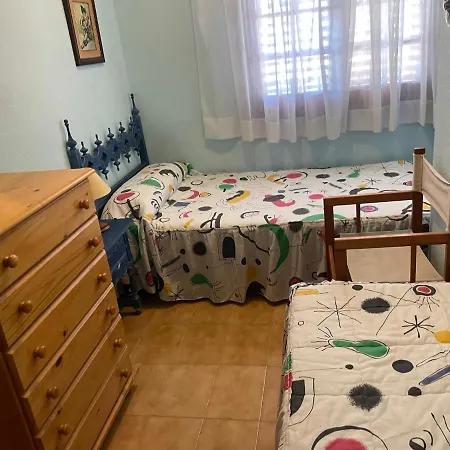 Adosado Con Piscina Y Tenis Holiday home Benicassim